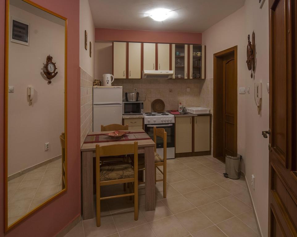 Apartment Ogi Kotor Oda fotoğraf